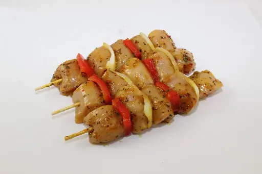 [21103001] BROCHETTES DE POULET - INDIENNE (3 pcs)